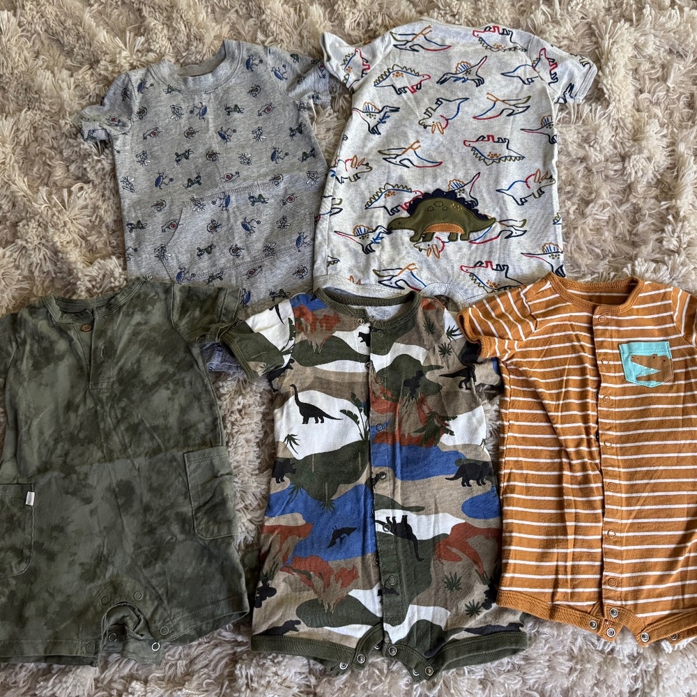 Carters 12 month rompers lots of 5